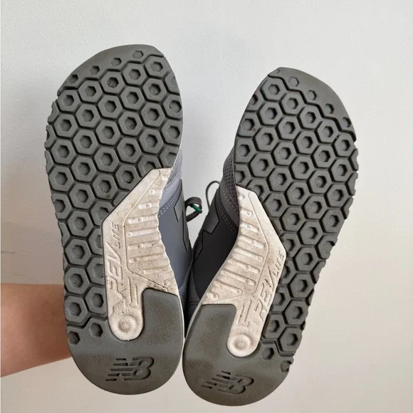 New Balance 247 - Picture 5 of 7